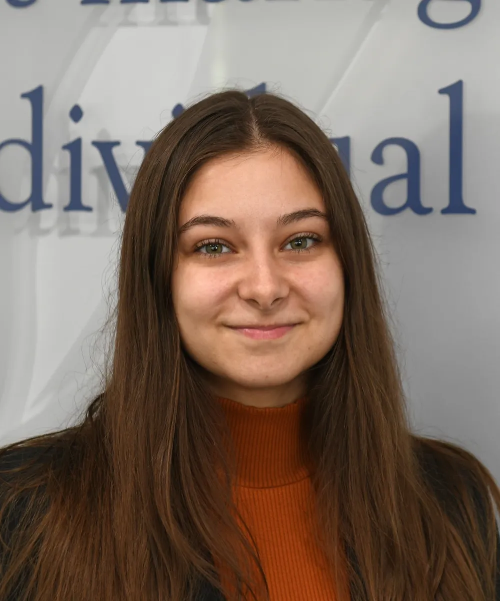 Gabriella | Investment Trader | Valicenti Advisory Services